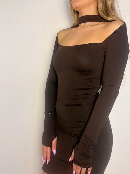 Abito choker