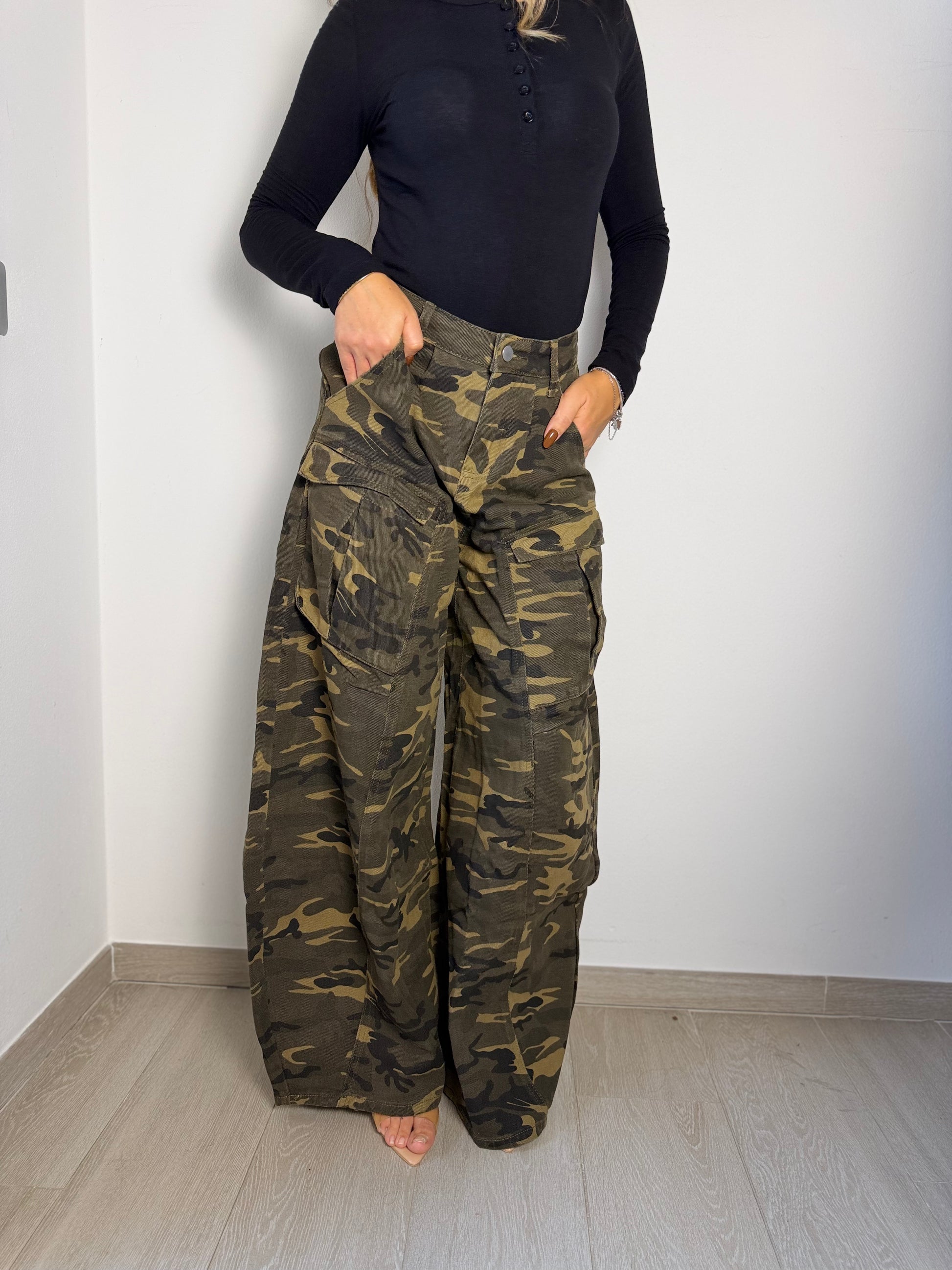 JEANS CARGO MILITARE